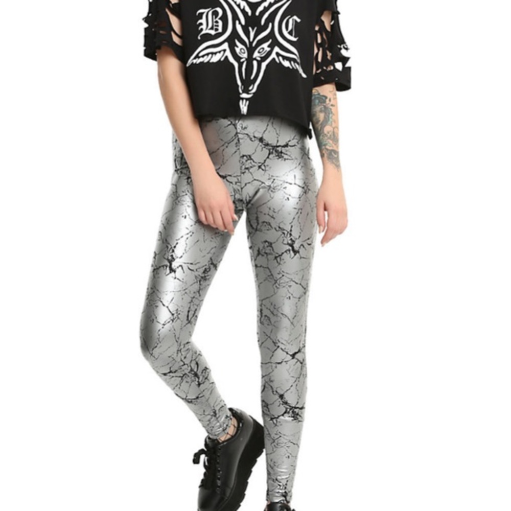Silver Metallic Crackle Leggings Hot Topic Costume Cosplay